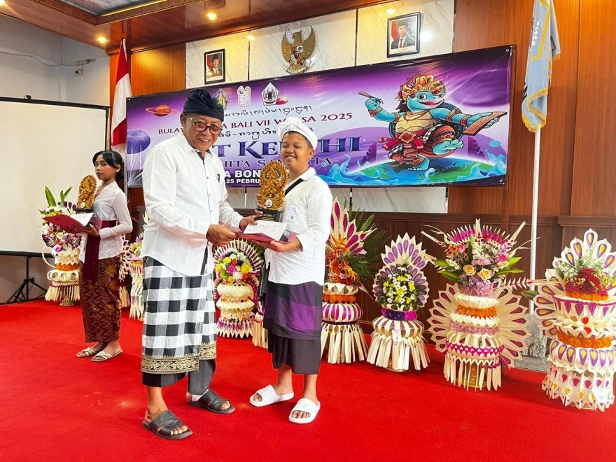 Bulan Bahasa Bali ke-VII Sukses Digelar di Desa Bongan Bersamaan Dengan Peresmian Sanggar Bahasa Bali Wiradi Widyatama
